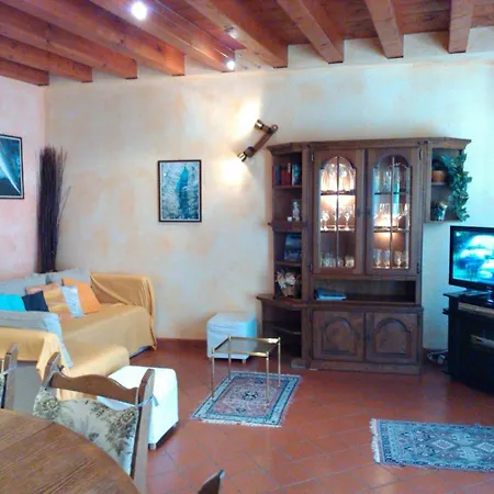 Ferienvilla Mit Gemeinschaftlichem Pool Und Grill * Pacengo Di Lazise